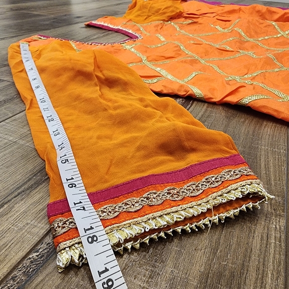 Inidan suit with salwaar kameez and dupatta - Picture 4 of 11